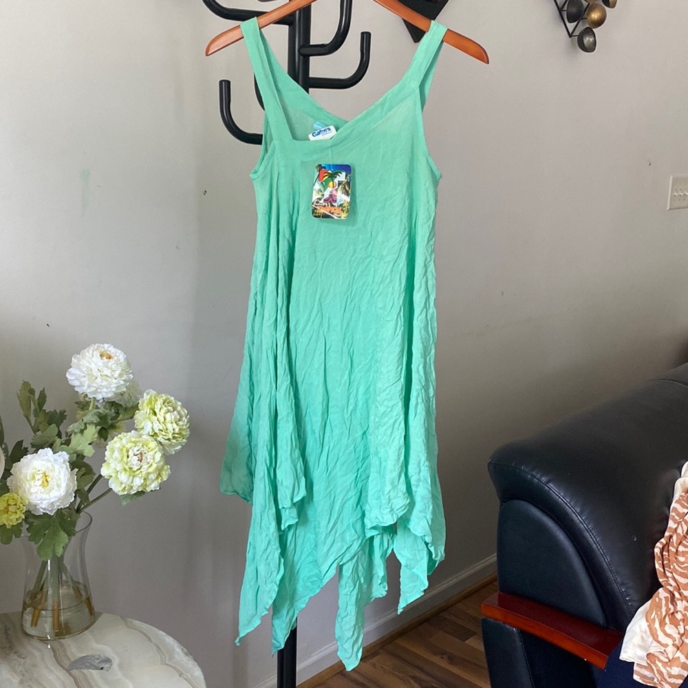 Women's Solid Sleeveless Loose fit Scoop Neck Tank Top MADE IN INDIA - Mint